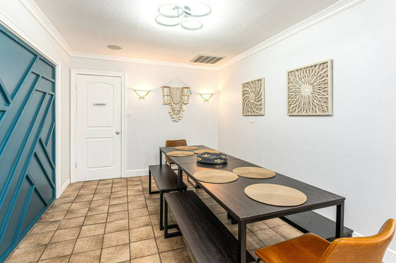 4326 Blonigen Ave - Photo 6 of 19