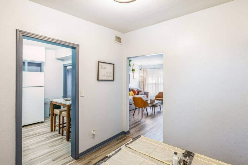 1406 Conway Rd - Photo 5 of 7