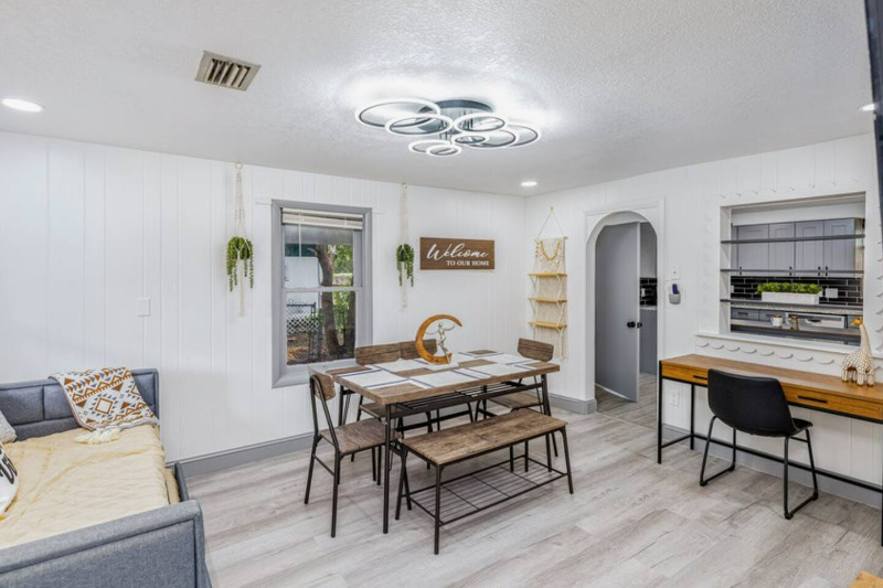 7524 Marietta St - Photo 3 of 20