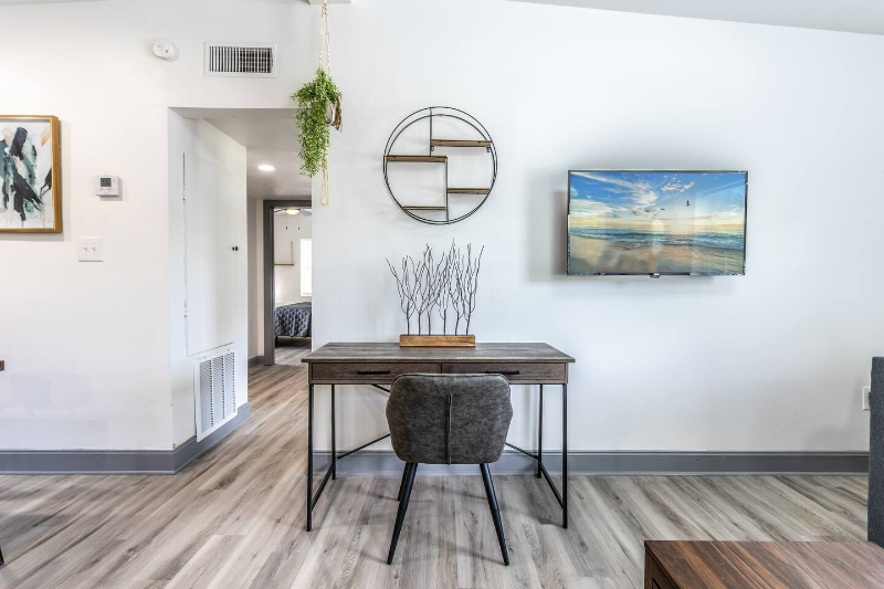 511 San Juan Blvd #1 - Photo 3 of 20