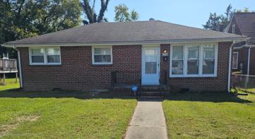 featured image of 2220 Ferndale Ave