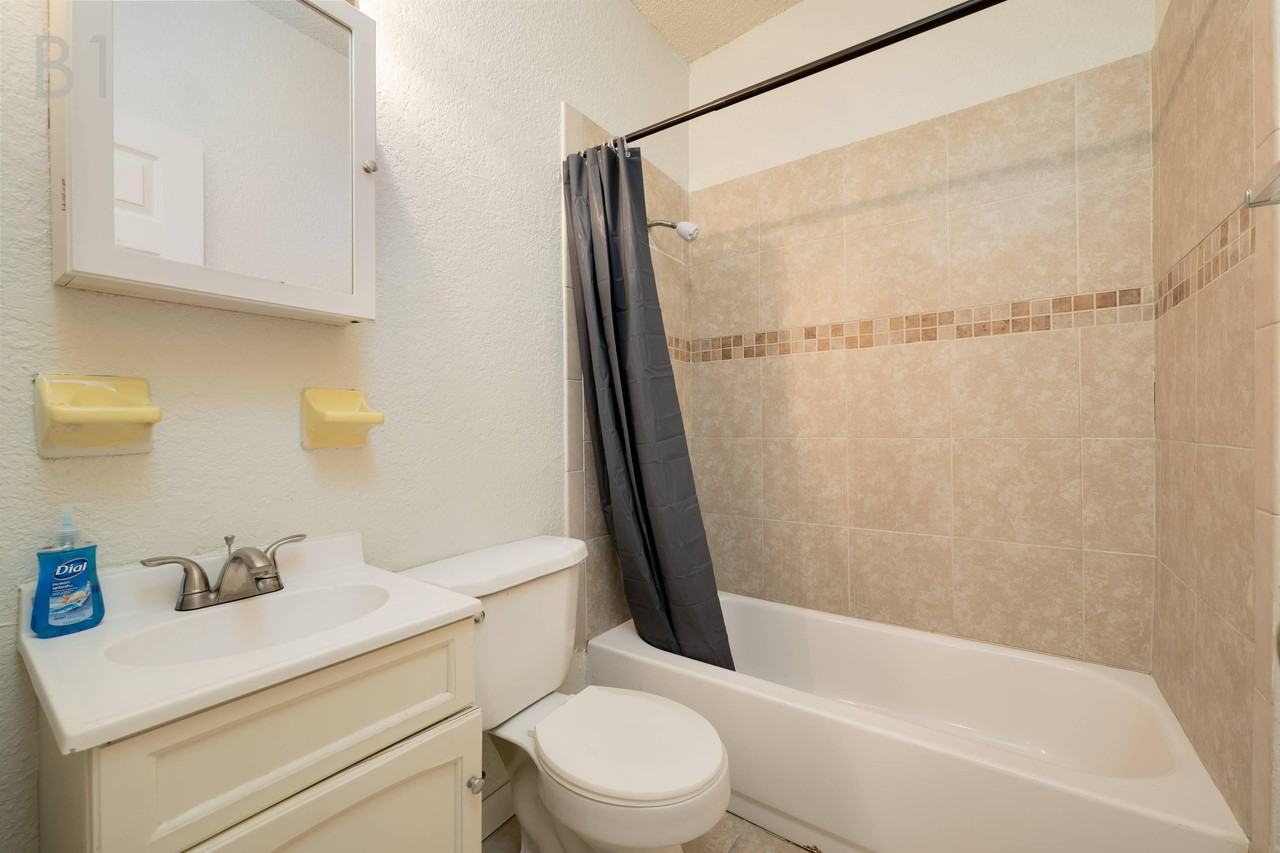 Penton St - Photo 4 of 12