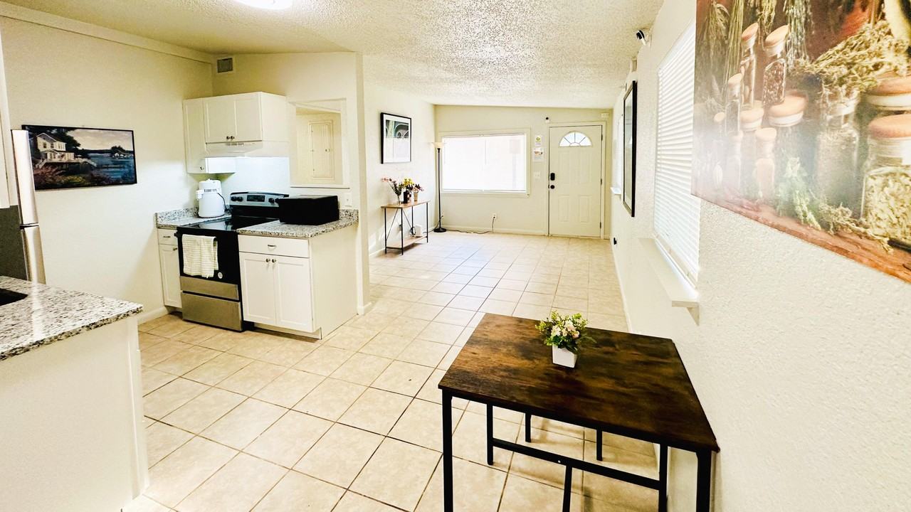 Penton St - Photo 7 of 12