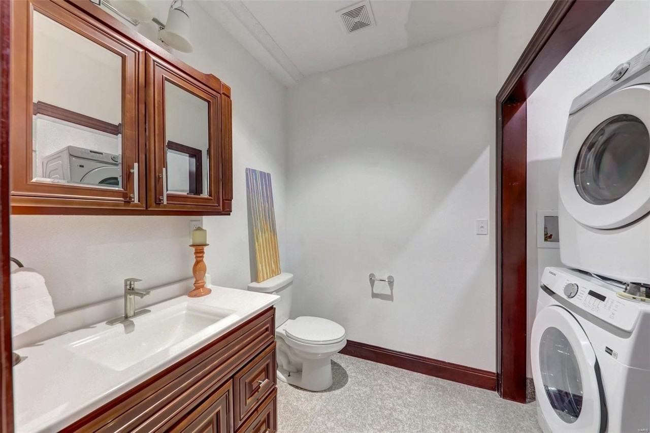 3681 Lindell Blvd - Photo 5 of 12