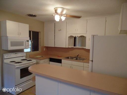 2320 23rd St S - Photo 2 of 15