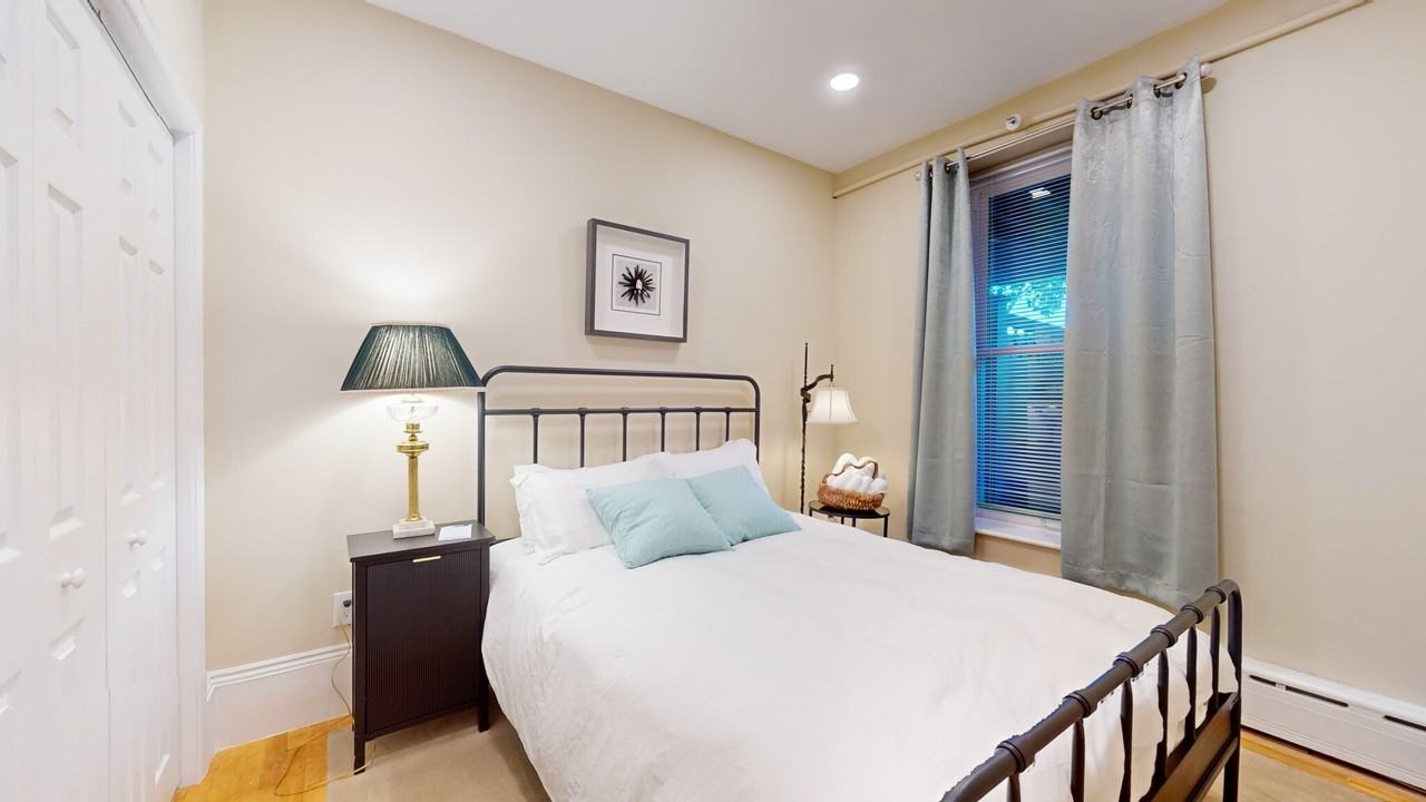 290 Beacon St #3 - Photo 4 of 19