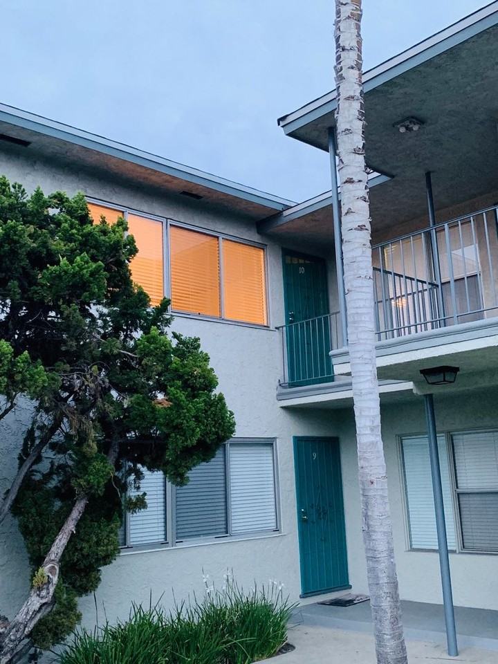 1081 MARK T. (CHERRY) - Photo 2 of 13