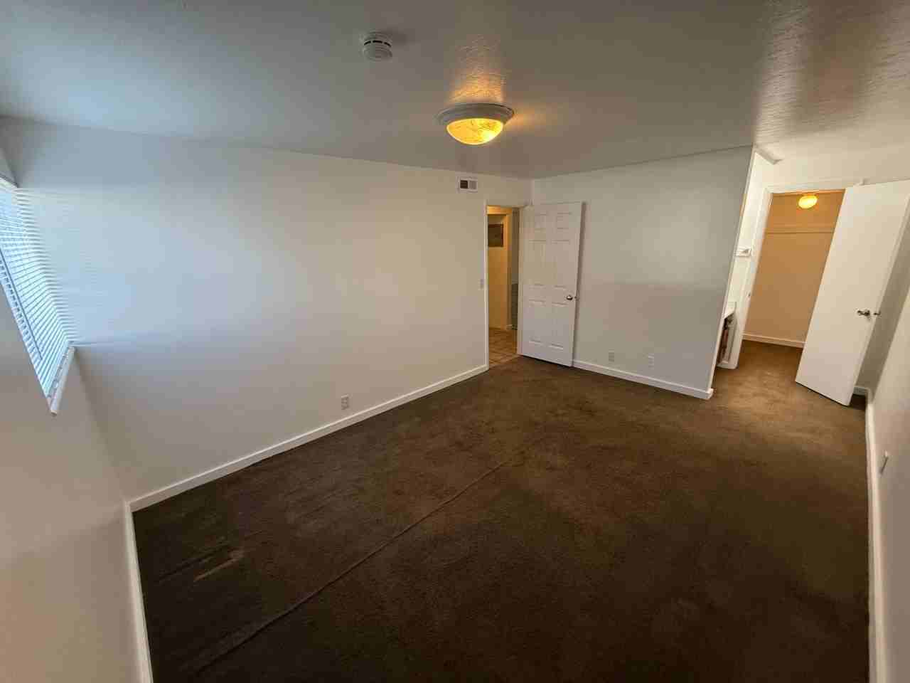 3372 S 200 E - Photo 6 of 9