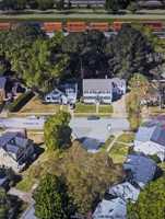 featured image of 1482 Meads Rd