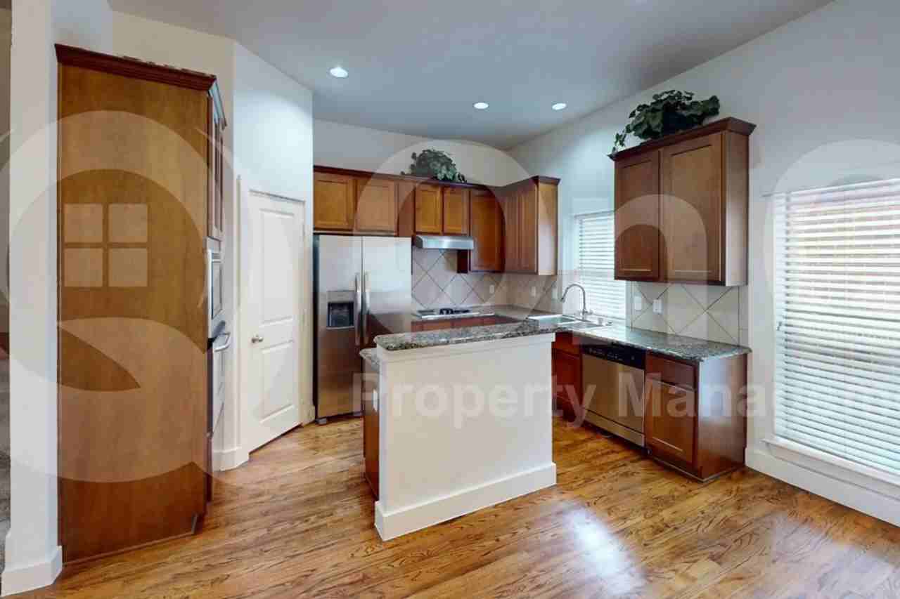 4105 Lafayette St - Photo 3 of 27