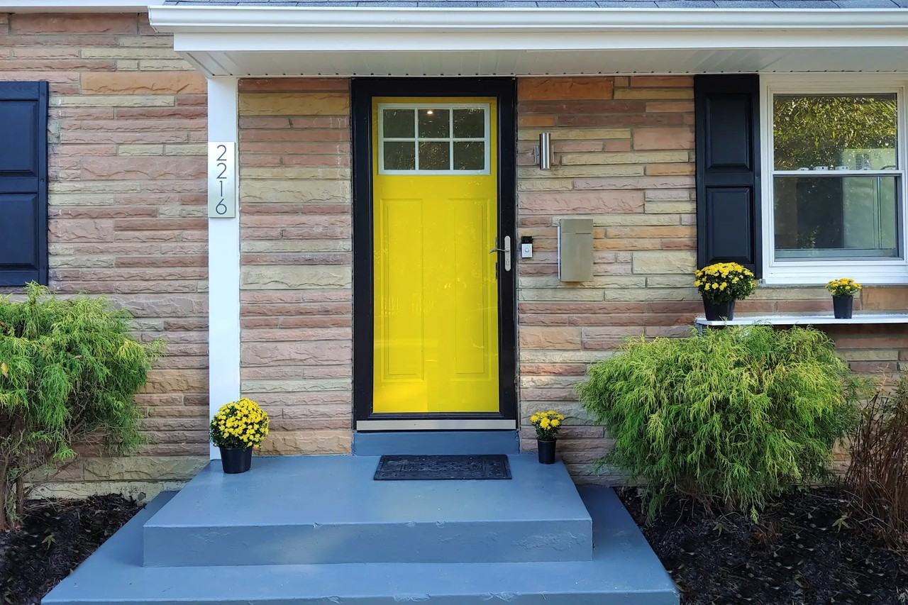 2216 Harvard Dr - Photo 2 of 21