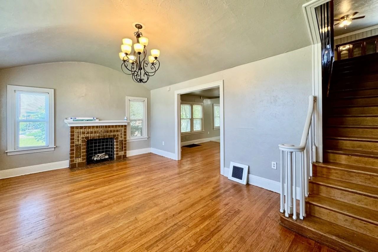 2112 N Everest Ave - Photo 2 of 19