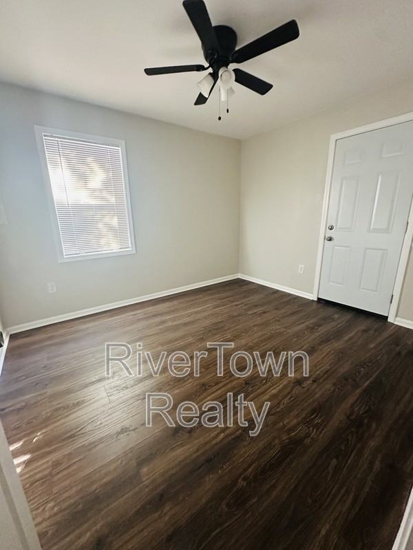 806 Baltimore St - Photo 5 of 6