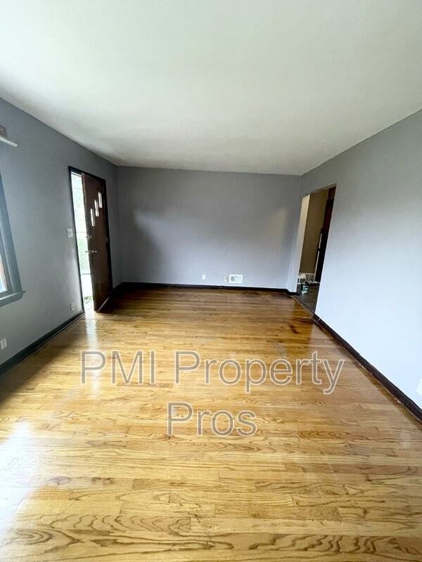 4375 N 61st St - Photo 2 of 8