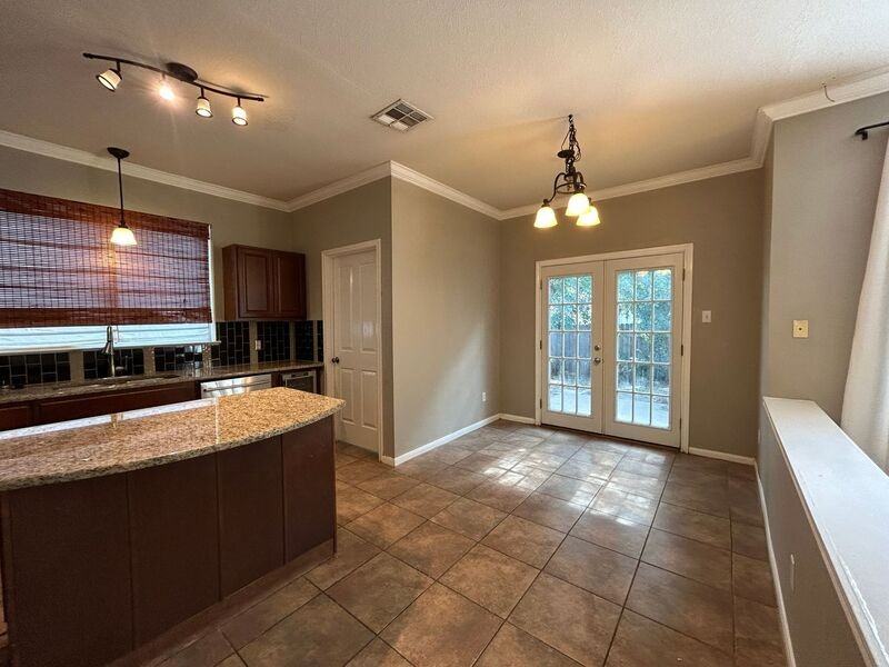 8211 Longdraw Dr - Photo 3 of 25