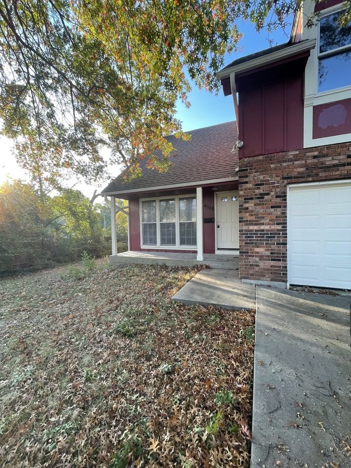 6115 High Grove Rd - Photo 2 of 18