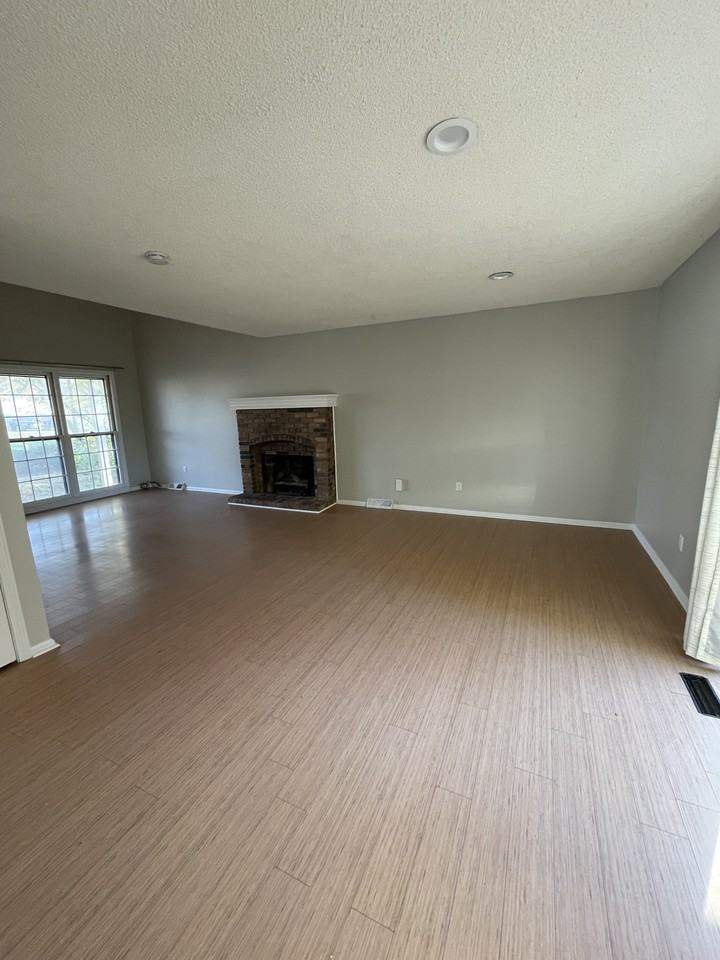 6115 High Grove Rd - Photo 6 of 18