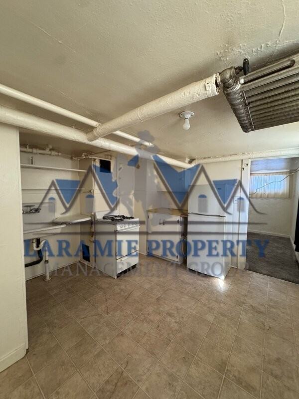 500 E Garfield St #6 - Photo 6 of 9