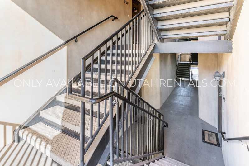1018 Nw #510 - Photo 5 of 24