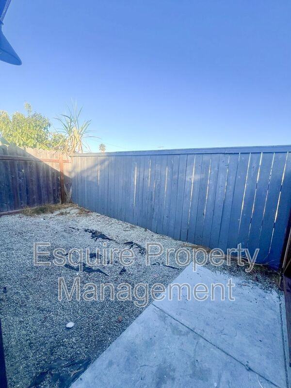 309 Hill St #325B - Photo 6 of 6