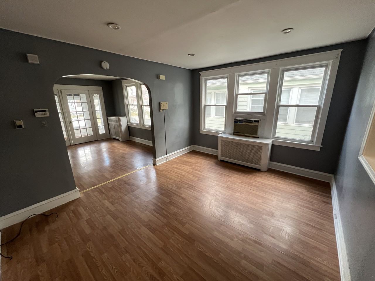 914 Bullock Avenue - Photo 5 of 17