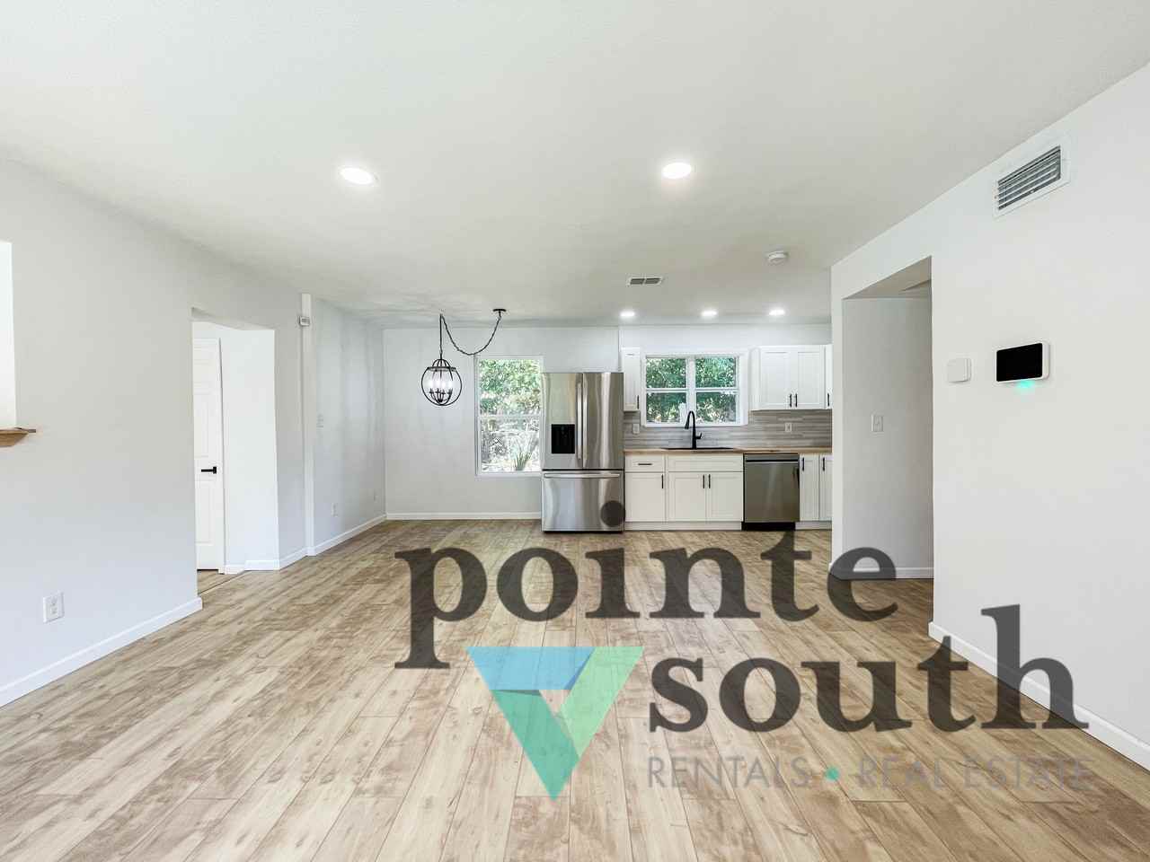 4410 Deauville Way - Photo 3 of 29