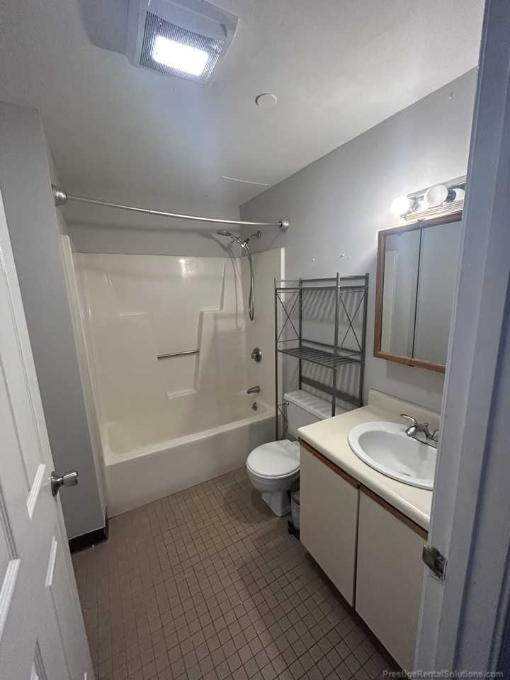 Washington St #204P - Photo 3 of 13