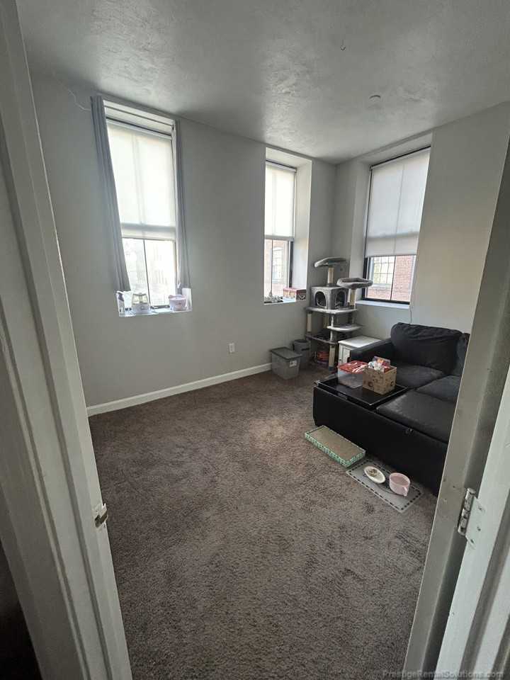 Washington St #204P - Photo 6 of 13