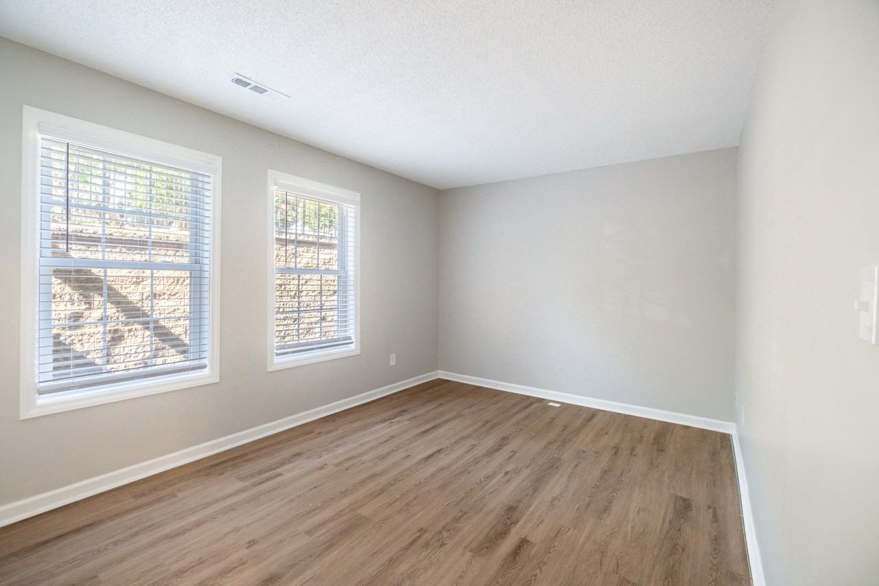 Enclave at Oakhurst - Photo 5 of 60