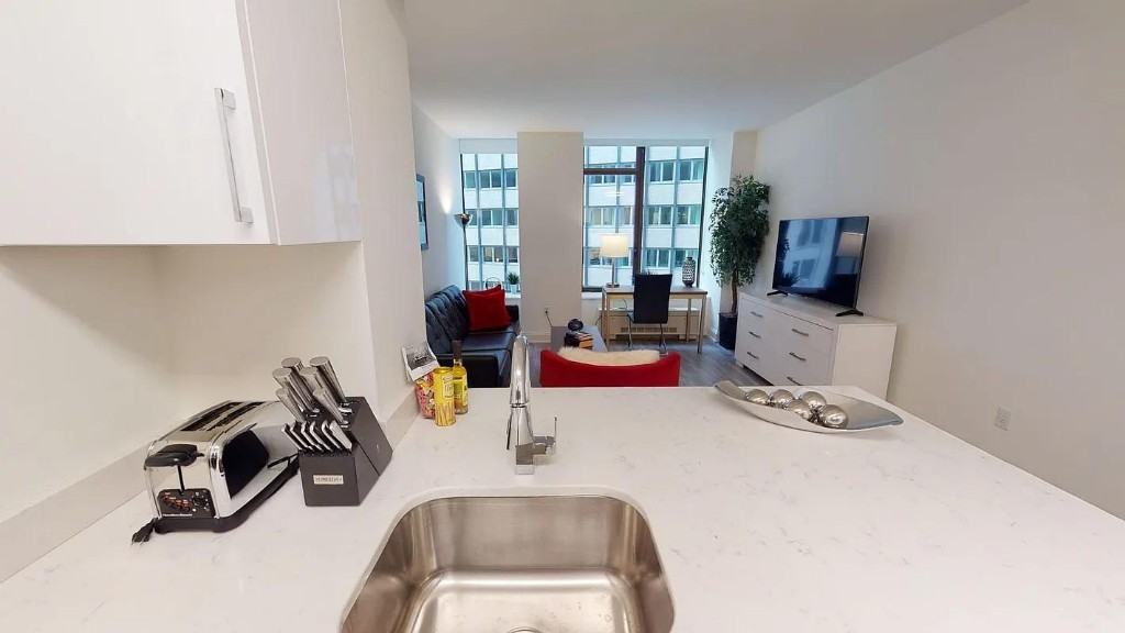 Hanover Sq #12S - Photo 2 of 9