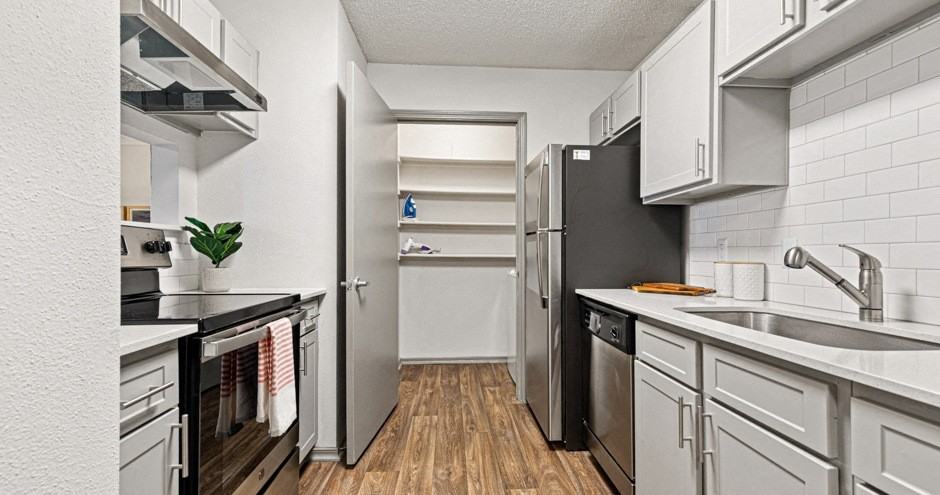 The Arbors of Central Park - Photo 4 of 30