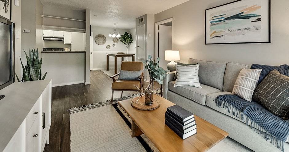 River Oaks Apartments - Photo 3 of 21