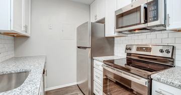 featured image of 100 Springhouse Way