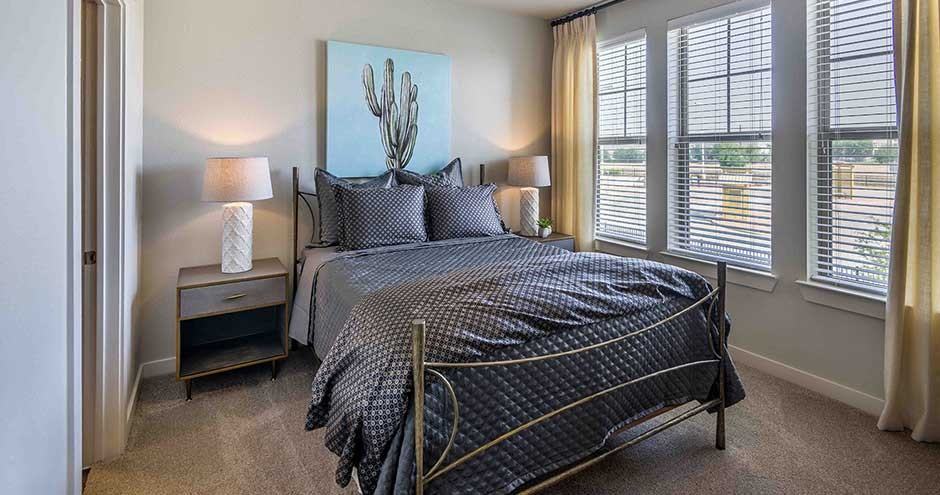 Junction Crossing Apartments - Photo 4 of 43