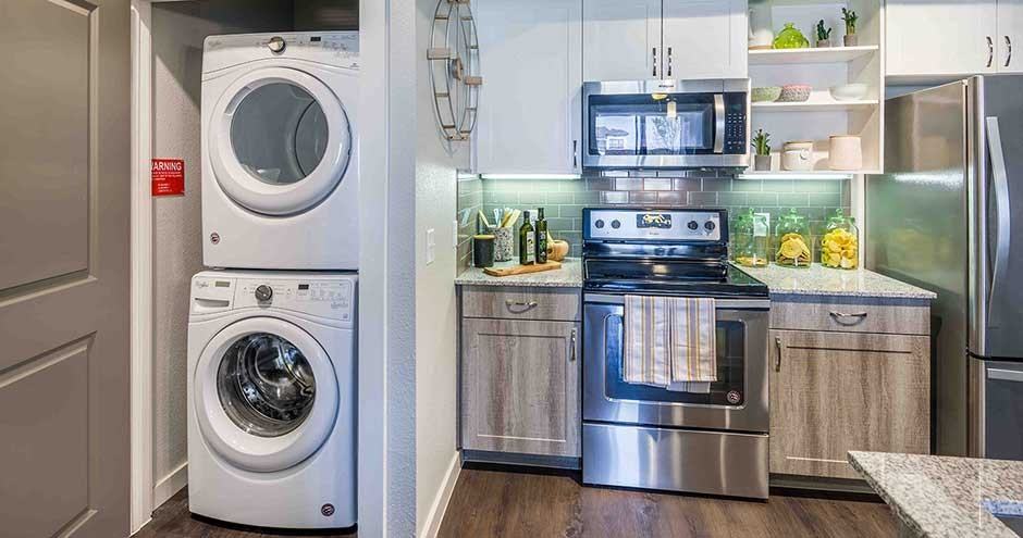 Junction Crossing Apartments - Photo 6 of 43