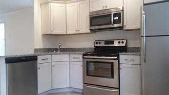 954 Bedford St #7 - Photo 2 of 6