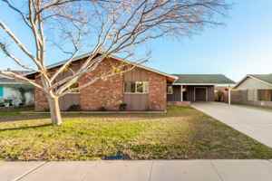 featured image of 1645 East Manhatton Drive