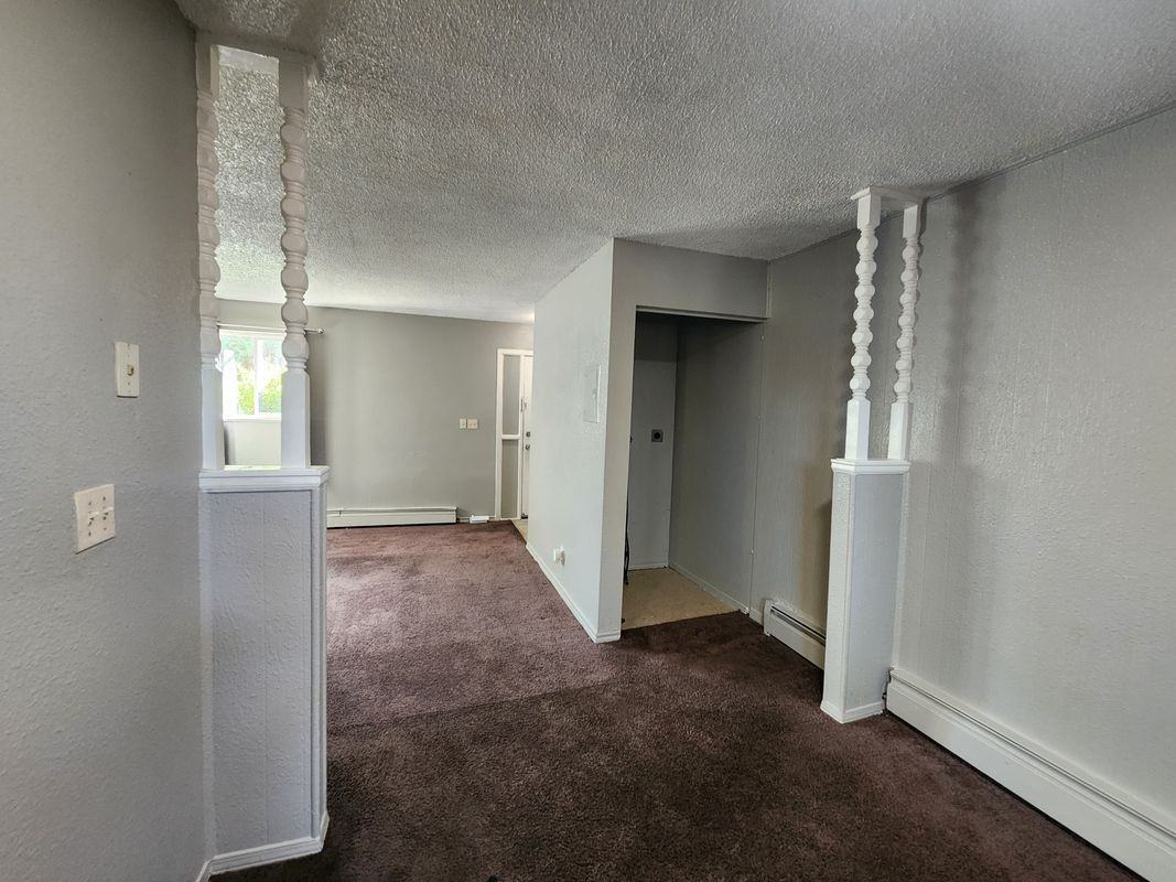 1363 Mobile St - Photo 7 of 19