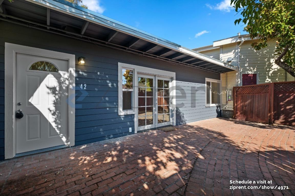 42 Ash Ave - Photo 2 of 17