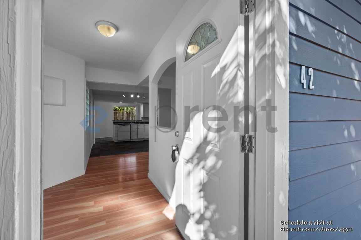 42 Ash Ave - Photo 4 of 17