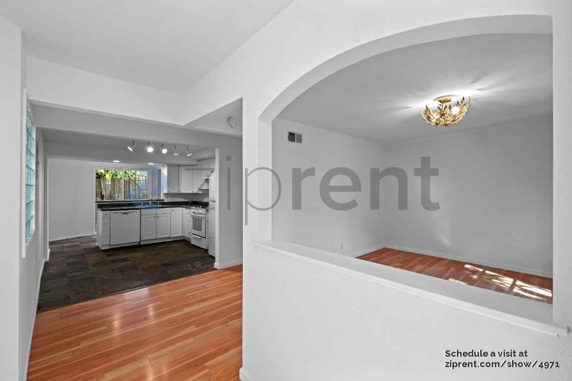 42 Ash Ave - Photo 5 of 17