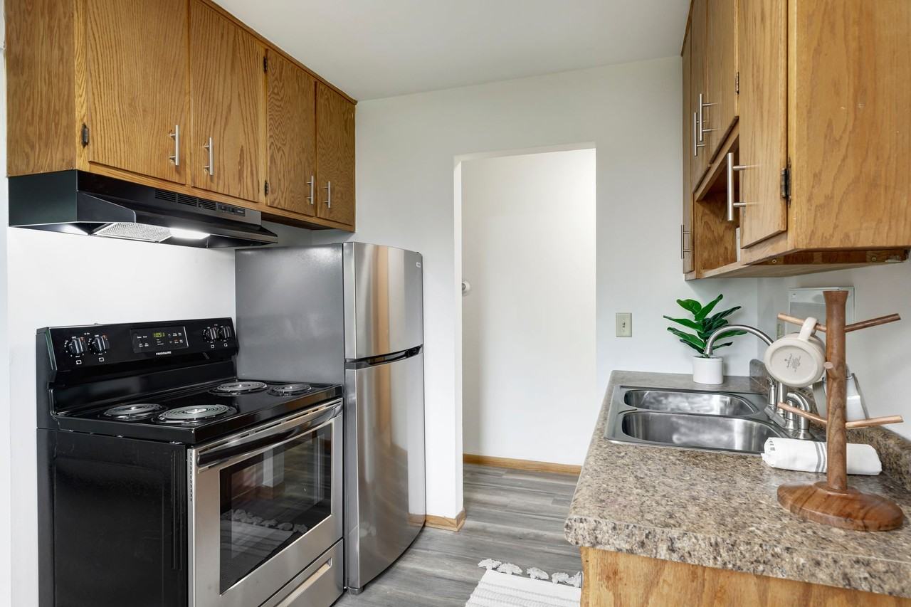 St. Croix Crossings Apartments - Photo 6 of 16