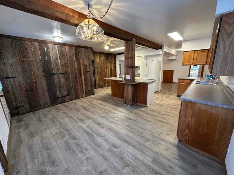 1712 Westside Hwy - Photo 2 of 20