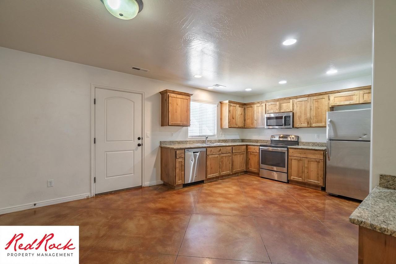 2801 East 450 North #212 - Photo 2 of 50