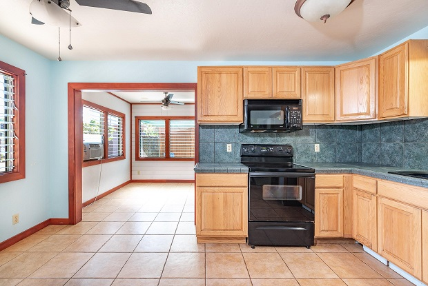 10 Welakahao Rd - Photo 2 of 10