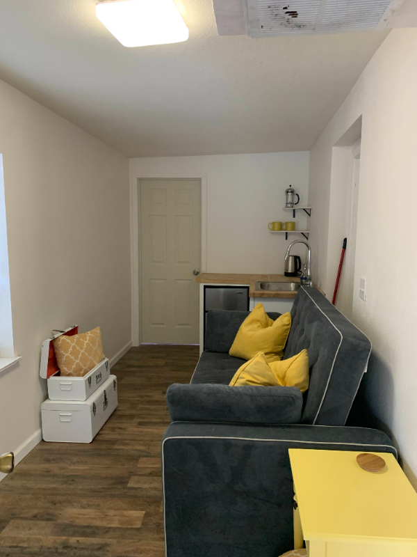 121 S Main St #B - Photo 2 of 11