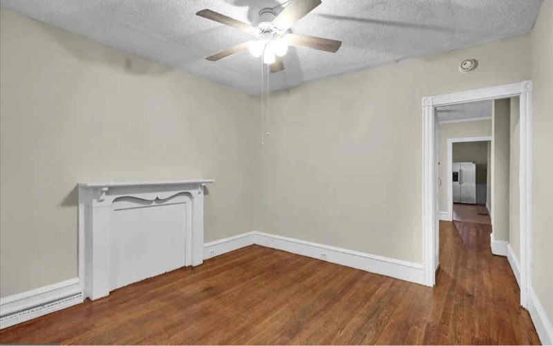 1023 Walnut St - Photo 3 of 16