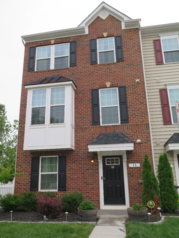 18 Gates Park Ct - Photo 2 of 20