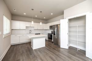 featured image of 2525 Nw Gabus Ln