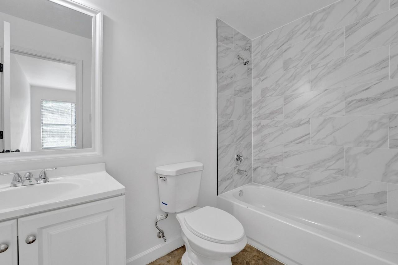 1080 Rutland Rd - Photo 2 of 3